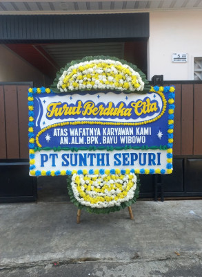 Papan Bunga Duka di Majenang