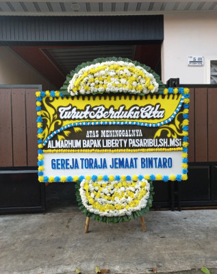 Papan Bunga Duka di Majenang
