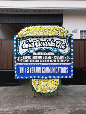 Papan Bunga Duka di Majenang